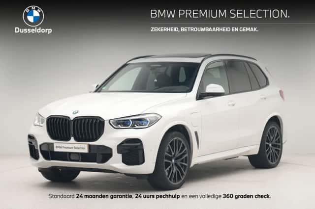 BMW X5 (2023) thumbnail 1
