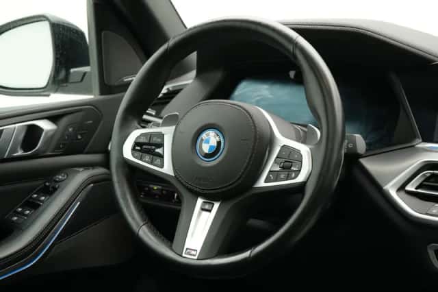 BMW X5 (2023) thumbnail 2