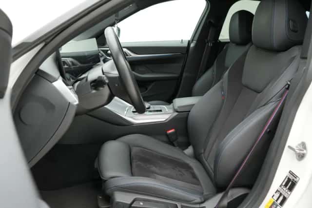 BMW i4 (2025) thumbnail 4