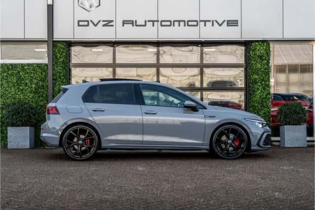 Volkswagen Golf (2024) thumbnail 5