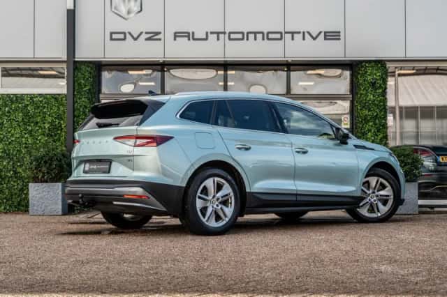 Škoda Enyaq (2022) thumbnail 3