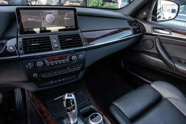 BMW X5 (2008) thumbnail 2