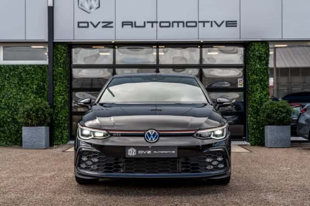 Volkswagen Golf (2021) thumbnail 6