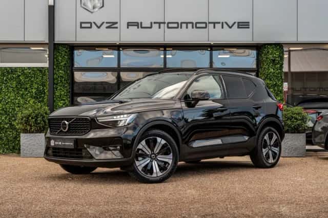 Volvo XC40 (2023) thumbnail 1