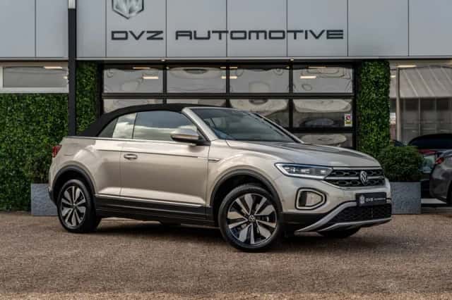 Volkswagen T-Roc (2024) thumbnail 6