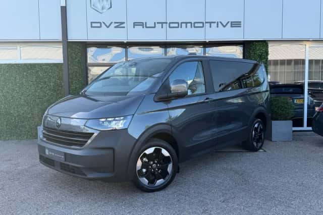 Volkswagen e-Transporter (2025) thumbnail 1