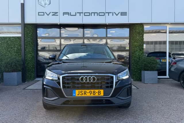 Audi Q2 (2022) thumbnail 3