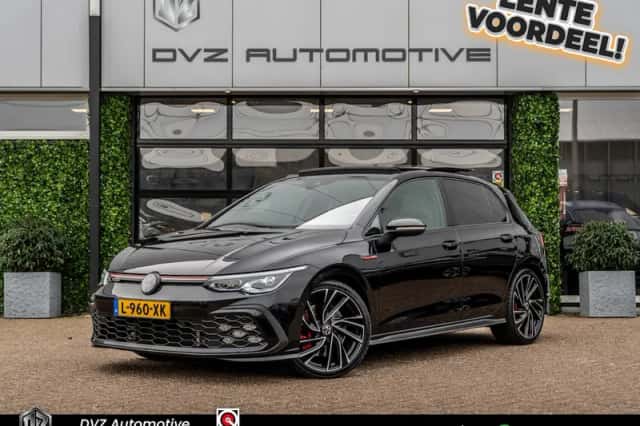 Volkswagen Golf (2020) thumbnail 2