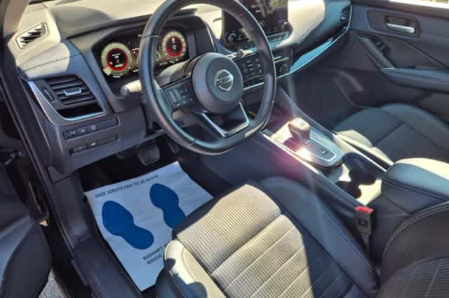 Nissan Qashqai (2022) thumbnail 3