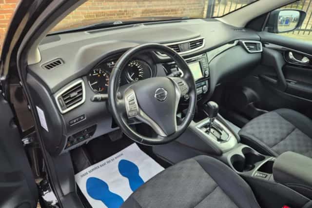 Nissan Qashqai (2014) thumbnail 3