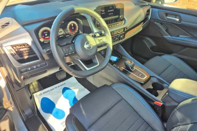 Nissan Qashqai (2022) thumbnail 3