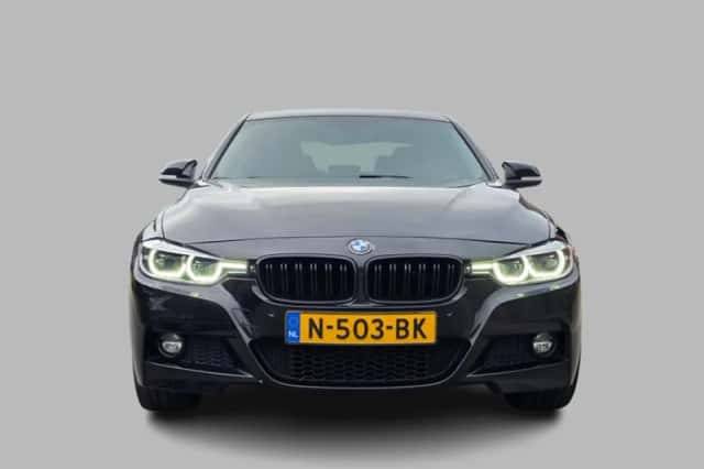 BMW 3-Serie (2018) thumbnail 4