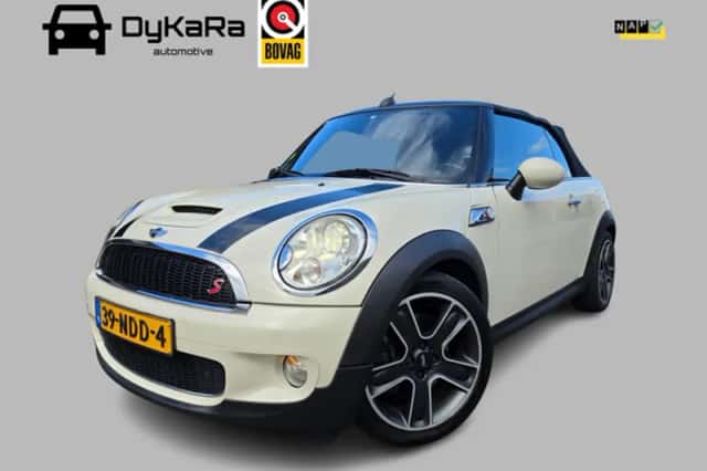 MINI Cabrio (2010) thumbnail 1