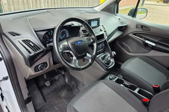 Ford Transit Connect (2024) thumbnail 3