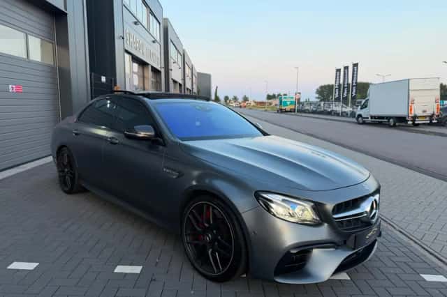 Mercedes-Benz E-Klasse (2018) thumbnail 3