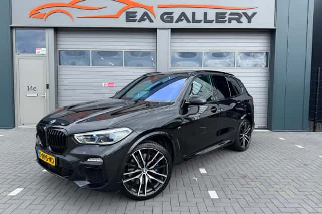BMW X5 (2020) thumbnail 1