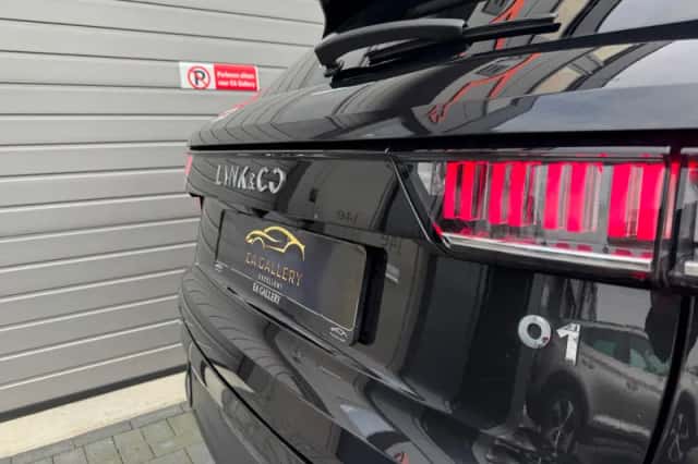 Lynk & Co 01 (2023) thumbnail 2