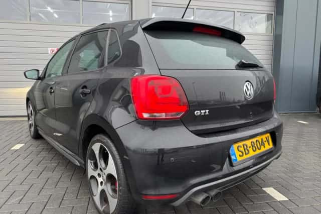 Volkswagen Polo (2013) thumbnail 2