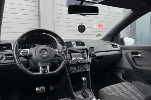 Volkswagen Polo (2013) thumbnail 3