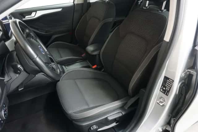 Ford Focus (2020) thumbnail 4