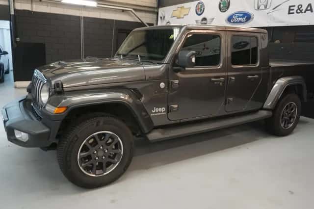 Jeep Gladiator (2022) thumbnail 4