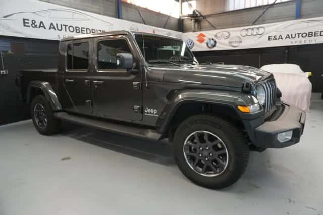 Jeep Gladiator (2022) thumbnail 5