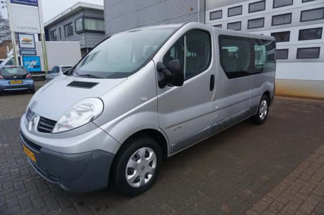 Renault Trafic (2014) thumbnail 1