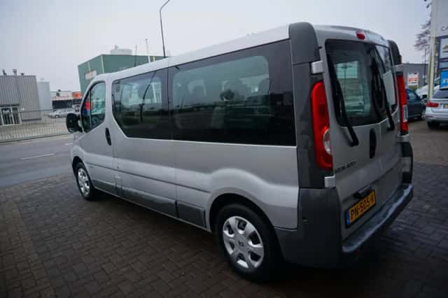 Renault Trafic (2014) thumbnail 6