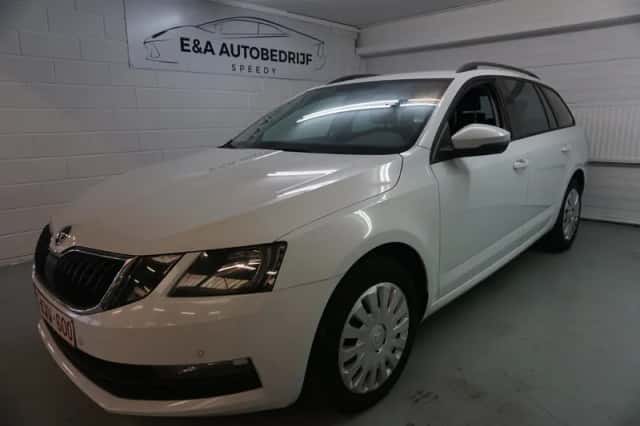 Škoda Octavia (2020) thumbnail 1
