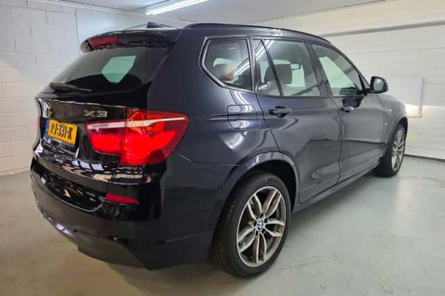 BMW X3 (2017) thumbnail 4
