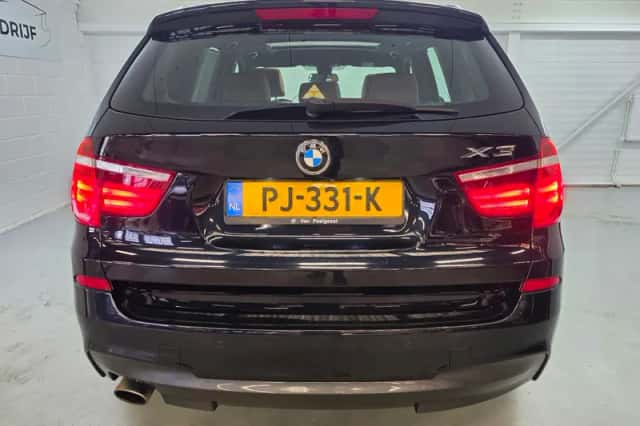 BMW X3 (2017) thumbnail 6