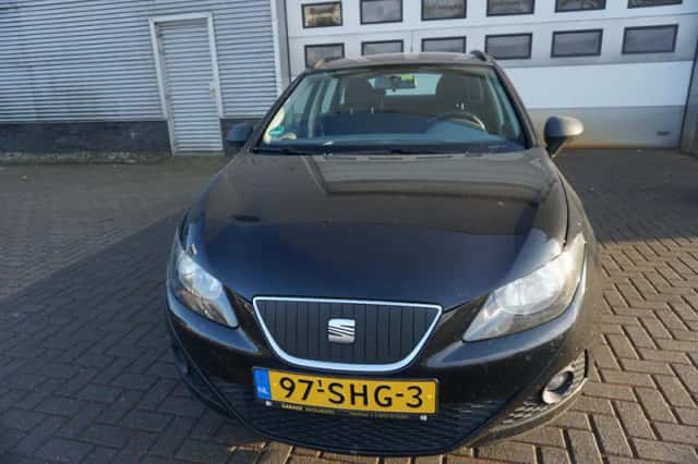 SEAT Ibiza (2011) thumbnail 3