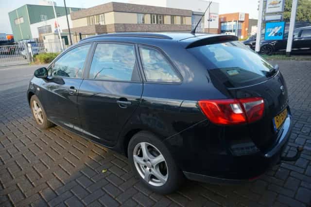 SEAT Ibiza (2011) thumbnail 5