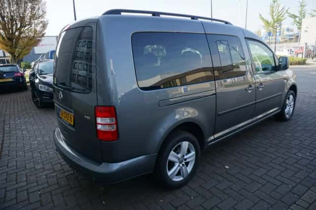 Volkswagen Caddy (2011) thumbnail 4
