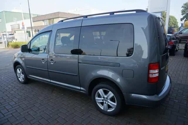 Volkswagen Caddy (2011) thumbnail 5