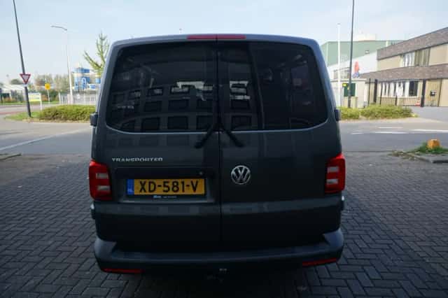 Volkswagen Transporter (2018) thumbnail 6