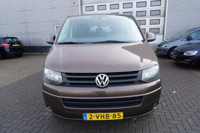 Volkswagen Transporter (2010) thumbnail 3