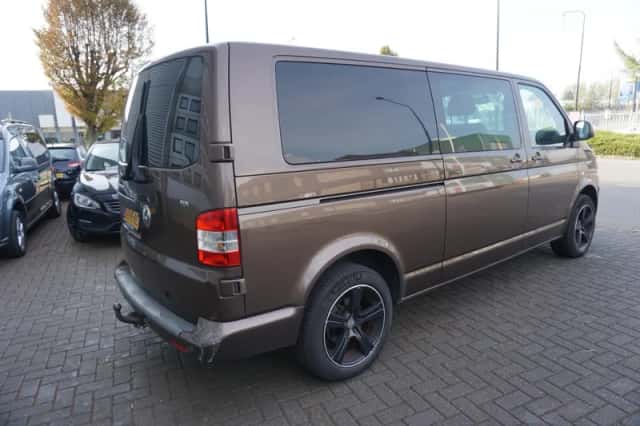 Volkswagen Transporter (2010) thumbnail 4