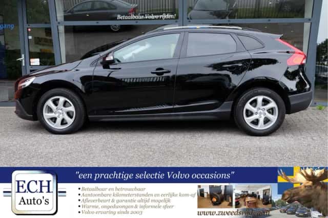 Volvo V40 Cross Country (2018) thumbnail 5