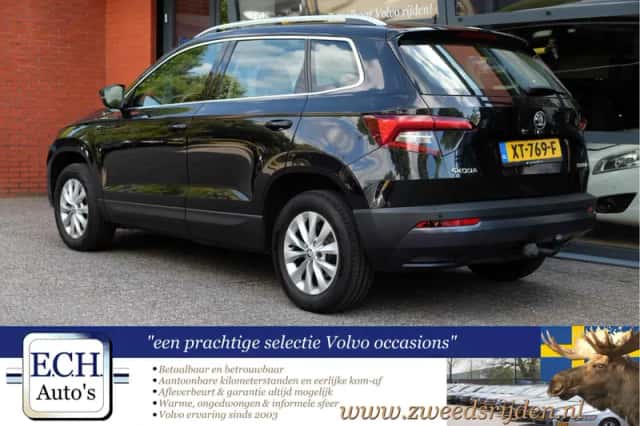 Škoda Karoq (2018) thumbnail 4