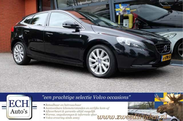 Volvo V40 (2013) thumbnail 1