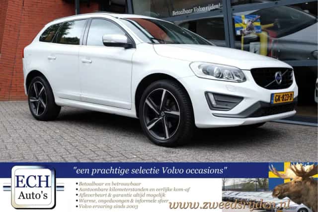 Volvo XC60 (2015) thumbnail 1