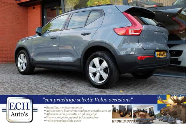 Volvo XC40 (2021) thumbnail 4