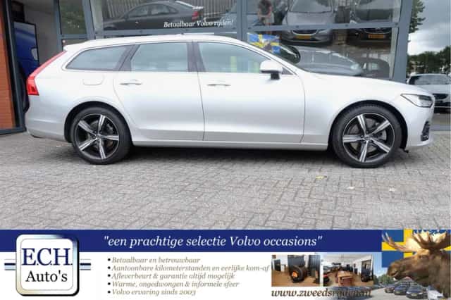 Volvo V90 (2018) thumbnail 2