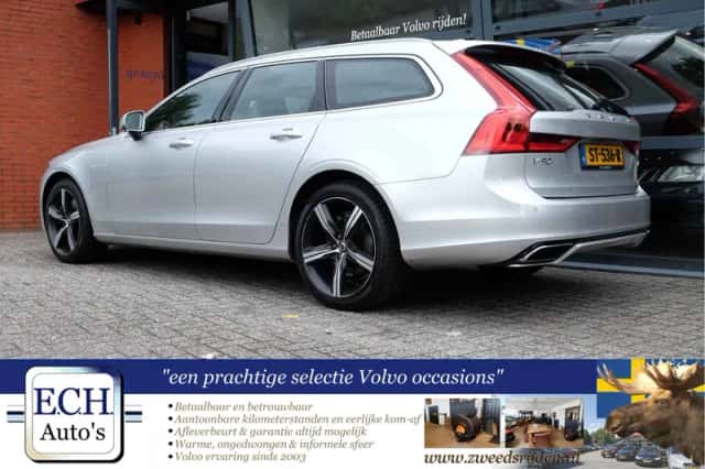 Volvo V90 (2018) thumbnail 4