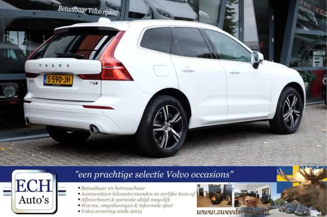 Volvo XC60 (2019) thumbnail 3