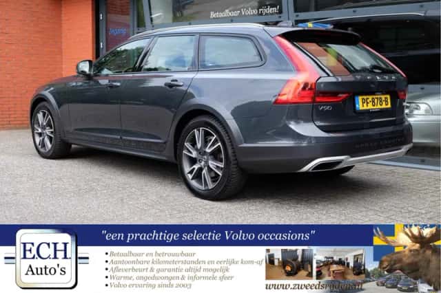 Volvo V90 Cross Country (2017) thumbnail 4