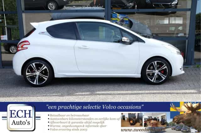 Peugeot 208 (2013) thumbnail 2