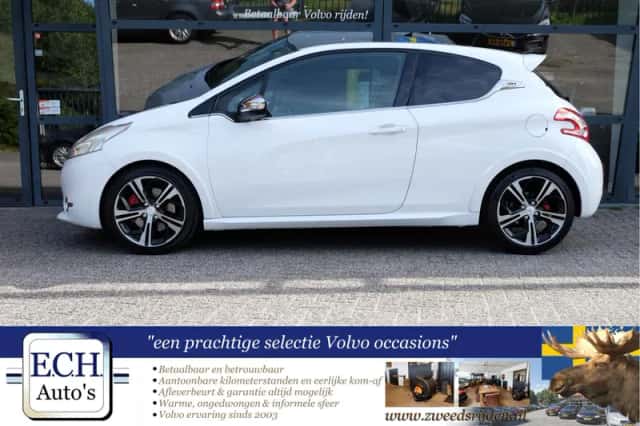Peugeot 208 (2013) thumbnail 5