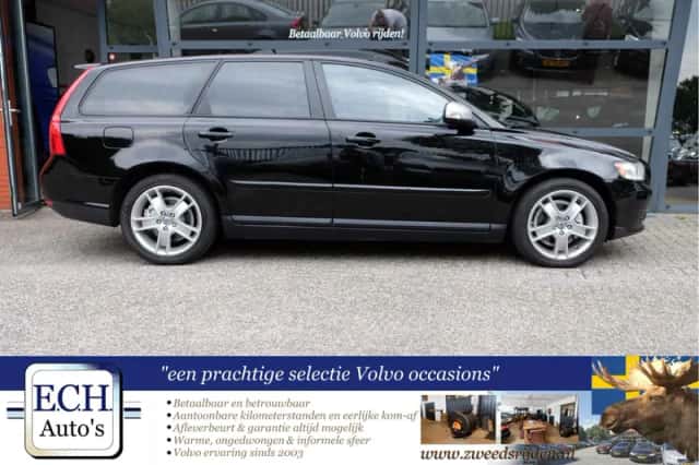 Volvo V50 (2010) thumbnail 2